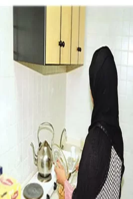 خادمات سيريلانكيات للتنازل
